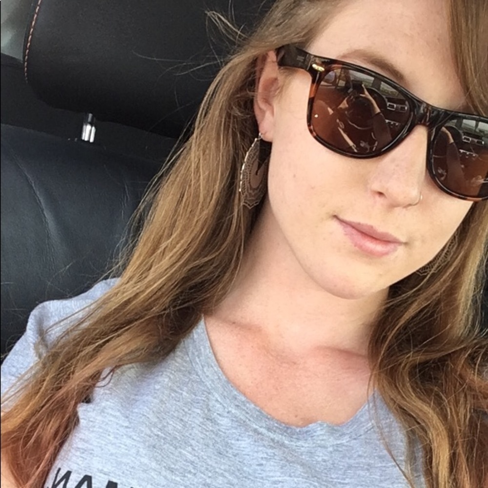 Meet your Posher, Sage